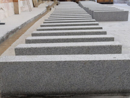 Light Gray Granite-Sawn cut-Kerbstone