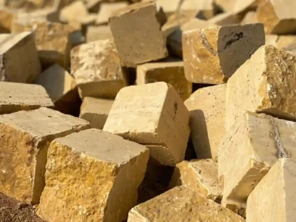 Yellow Travertine-Cubic