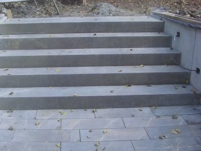 каменные ступени каменные подступенки уход за каменными ступенями герметизация камня чистка натурального камня